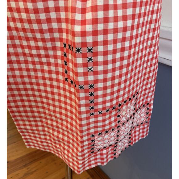 Vintage Red and White Gingham Checked 1/2 Apron Tie Waist Cross Stitch Adult - Picture 6 of 7